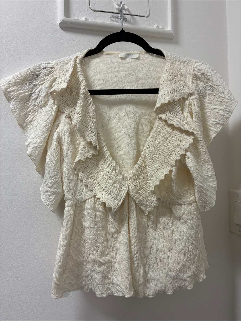 Zara Textured Ruffle V-Neck Knit Top